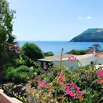 Jera Collection-vulcano Apartmanhotel 3*
